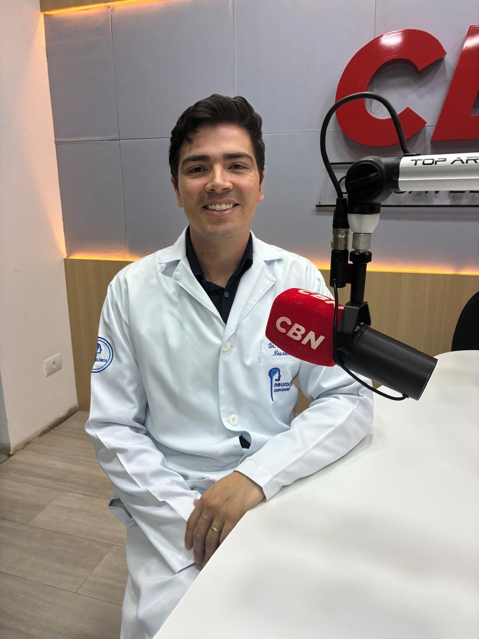 HUOP utiliza polilaminina em tratamento de paciente com lesão medular