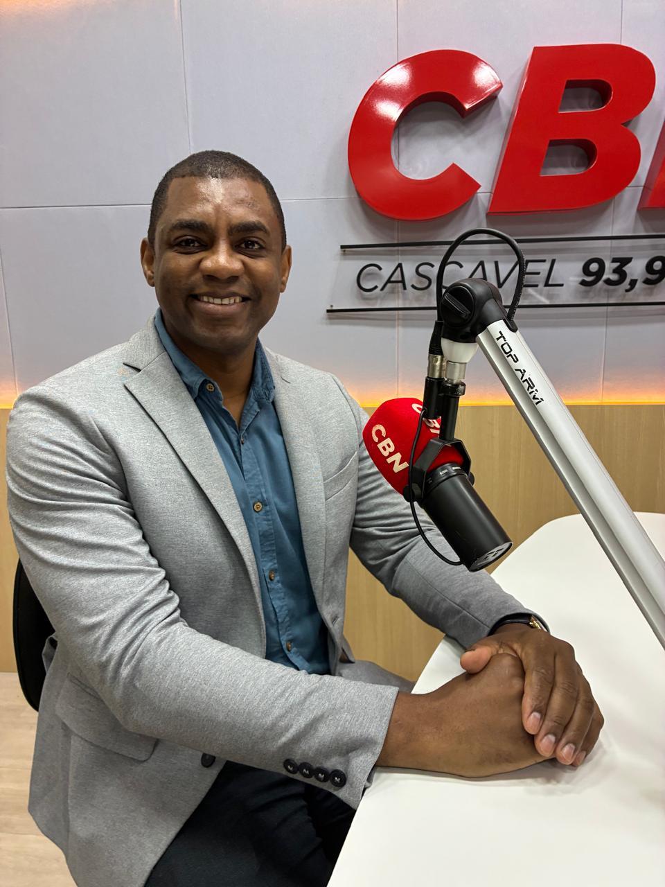 Quiet Cracking: insatisfação silenciosa mantém profissionais em cargos, afetando engajamento