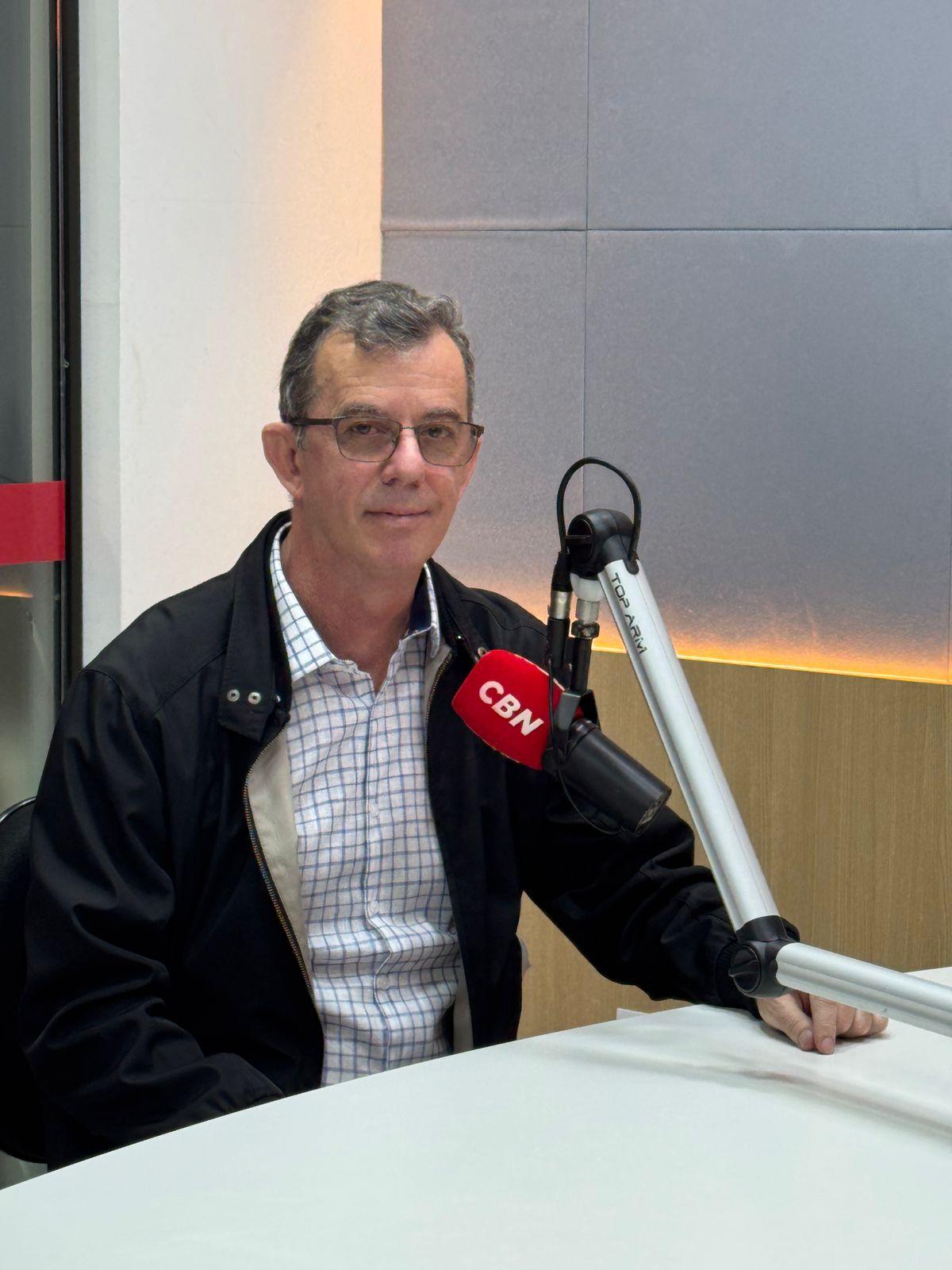 IEL impulsiona desenvolvimento da indústria com formação e programas de estágio