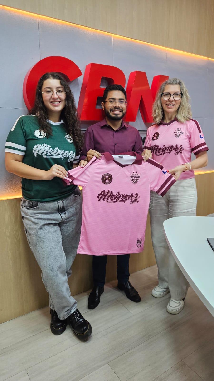 Stein lança campanha em apoio a mulheres que enfrentam o câncer de mama
