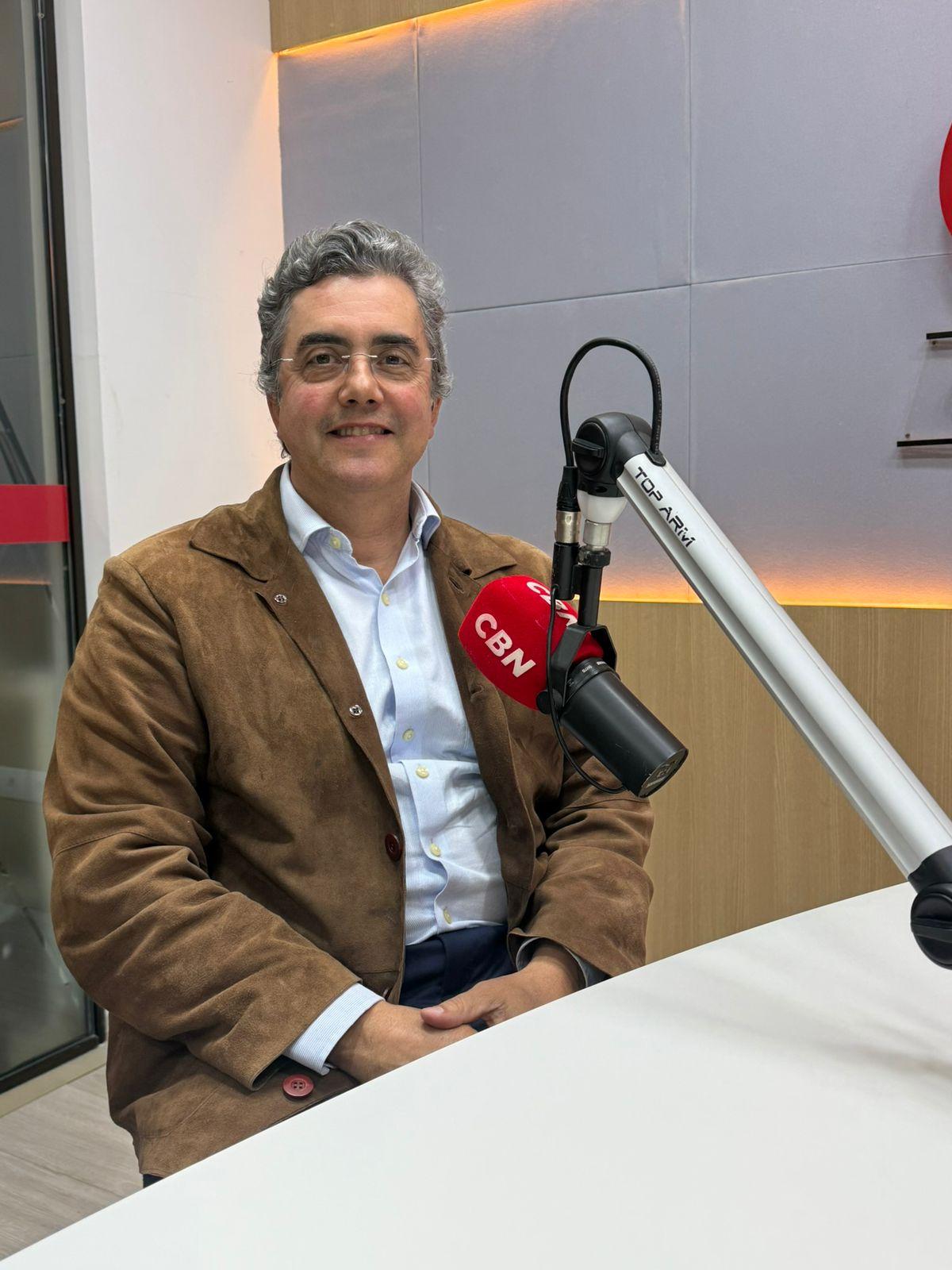 Dr. Rodrigo Guimarães, do Hospital Albert Einstein, palestra na aula magna de medicina da Univel