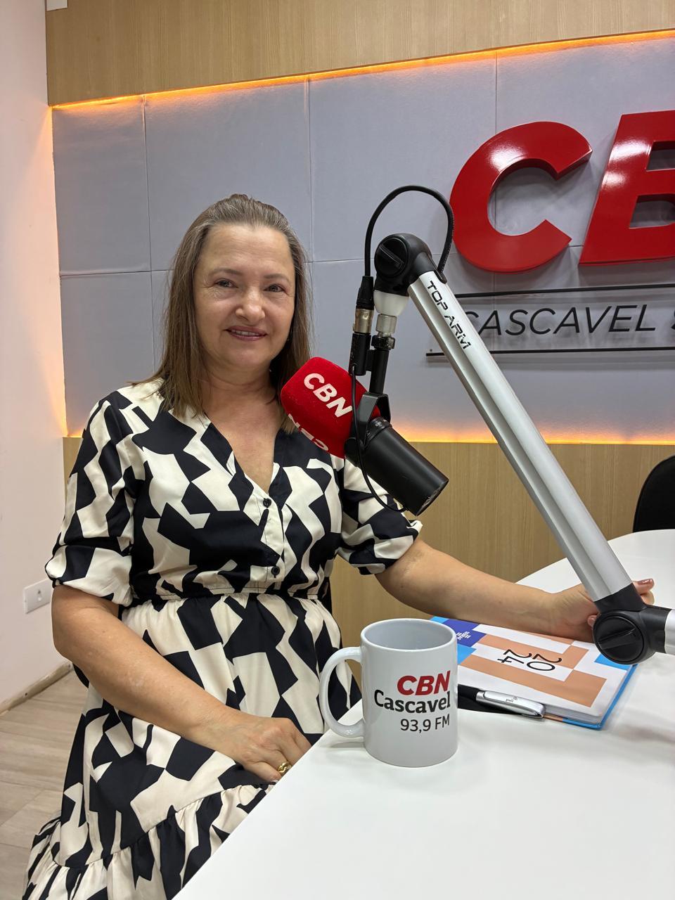 Décimo terceiro: como usar o dinheiro entre dívidas, poupança e gastos