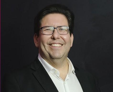 Câmara dos Deputados aprova projeto que combate golpe do falso advogado