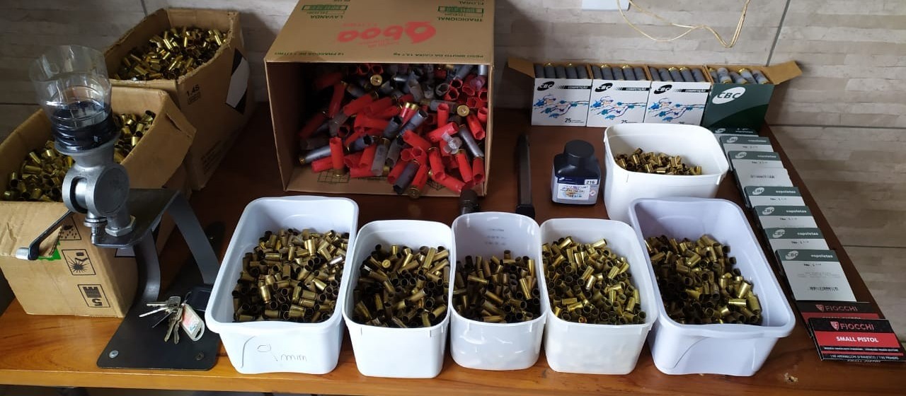 Gaeco investiga comércio ilegal de munições e estande de tiro clandestino