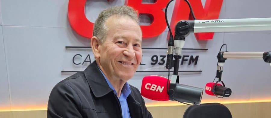 Professor Lemos apresenta ações do mandato durante passagem por Cascavel