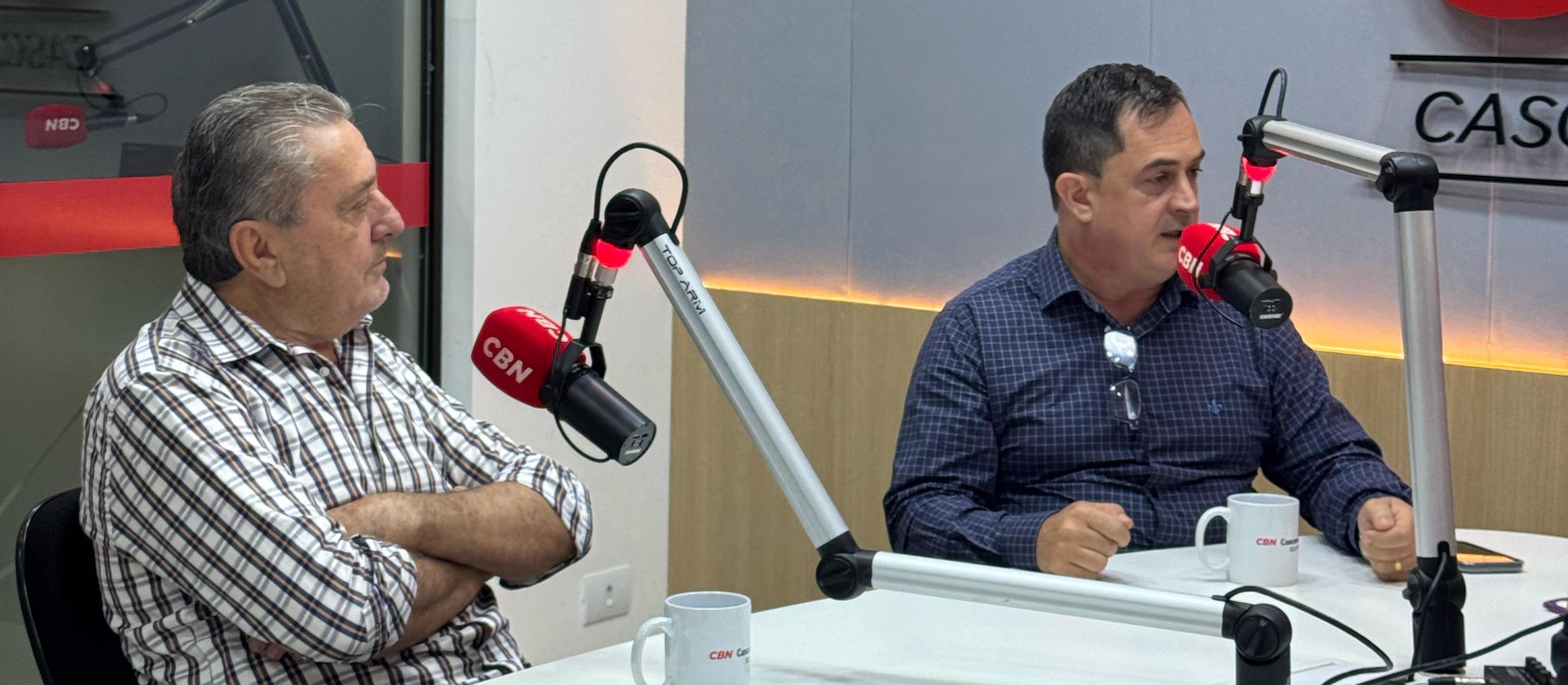 Devair Bortolato e Rodrigo Faraco explicam a importância do crédito de carbono