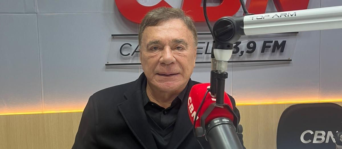 Pré-candidato ao Senado, Álvaro Dias visita Cascavel