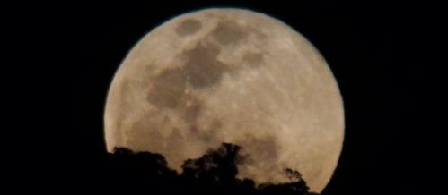 Super Lua poderá ser vista nesta segunda-feira