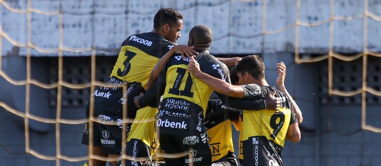 FC Cascavel vence Toledo e entra na briga pela classificação