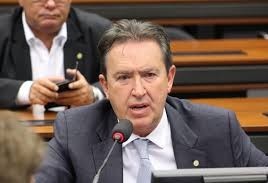 "Paraná é o estado que mais perde com o  abono salarial " diz deputado