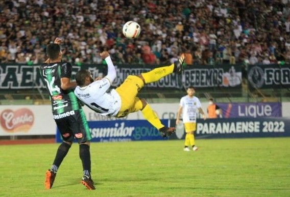Cascavel é goleado em Maringá e fica pelo caminho, também, no Campeonato Paranaense