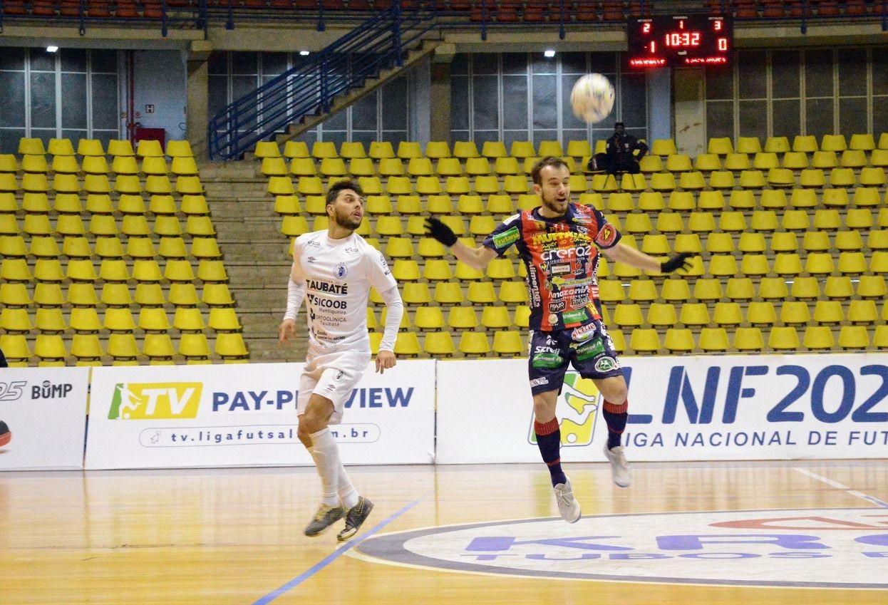 Cascavel Futsal  perde para o Taubaté e vai enfrentar Assoeva nas oitavas de final