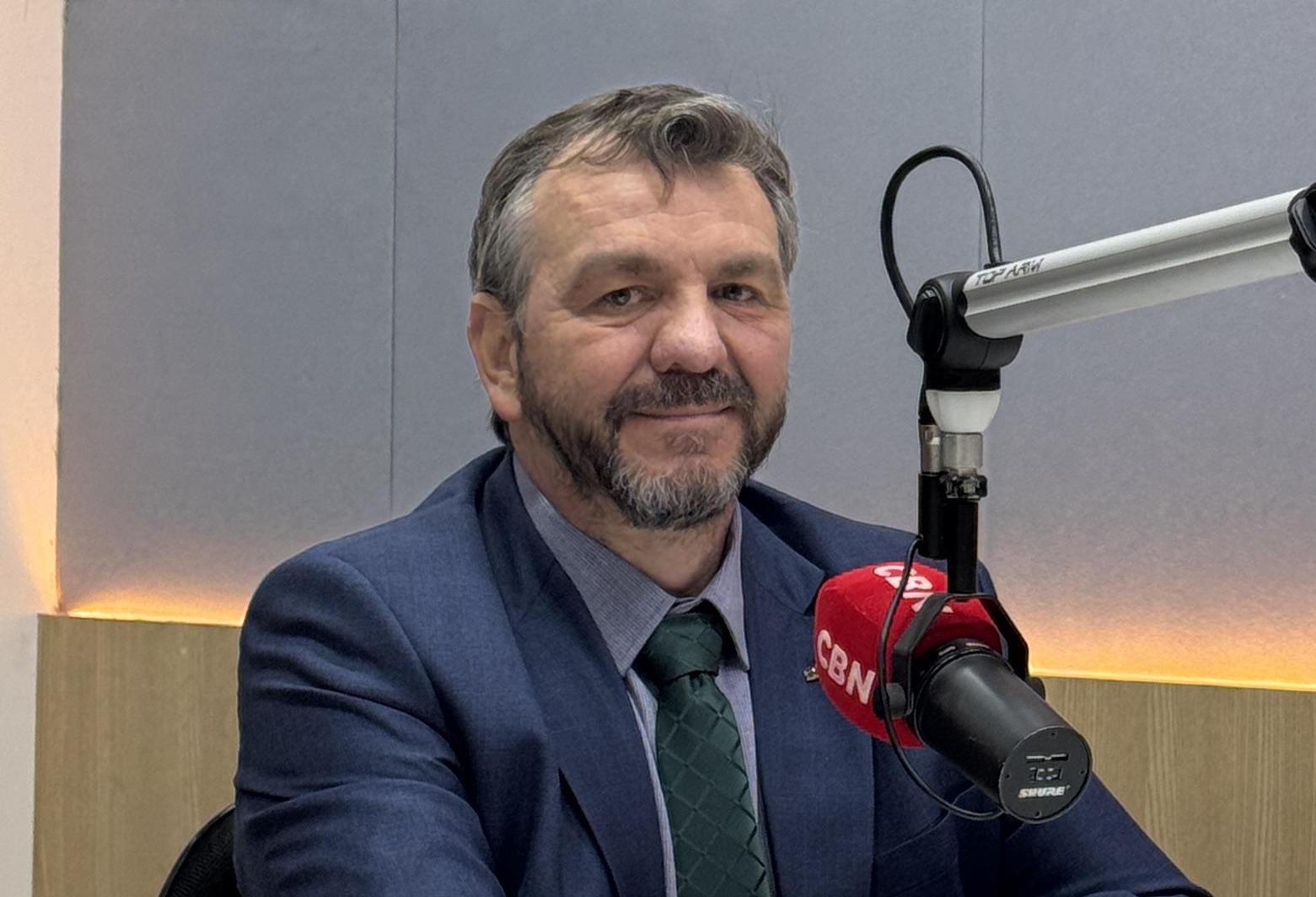 "O trânsito de Cascavel precisa da conscientização dos motoristas", orienta Dr. Emerson Klayton