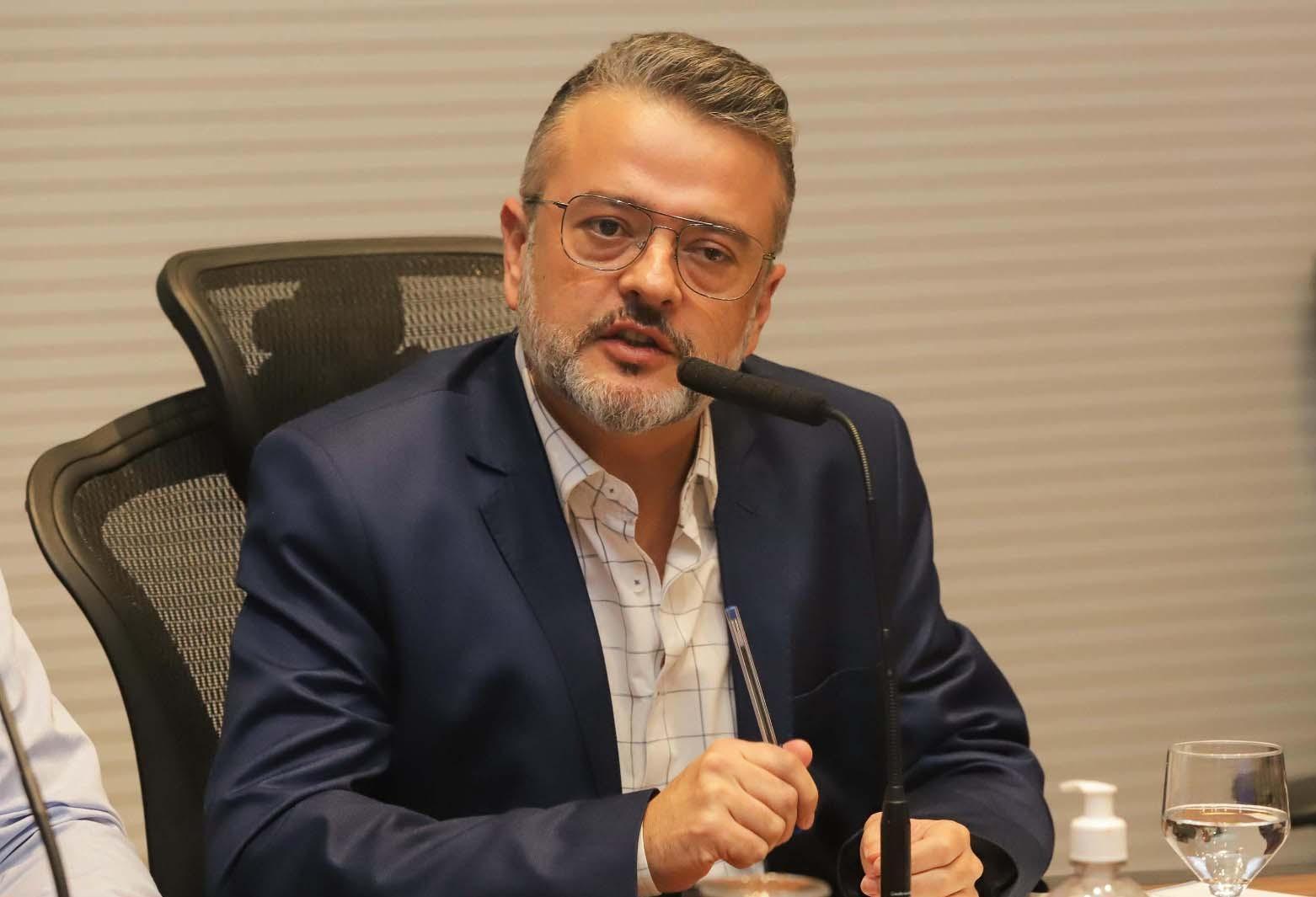 Paraná leva ao STF proposta para tornar mais equilibrada a divisão dos royalties do petróleo entre os estados