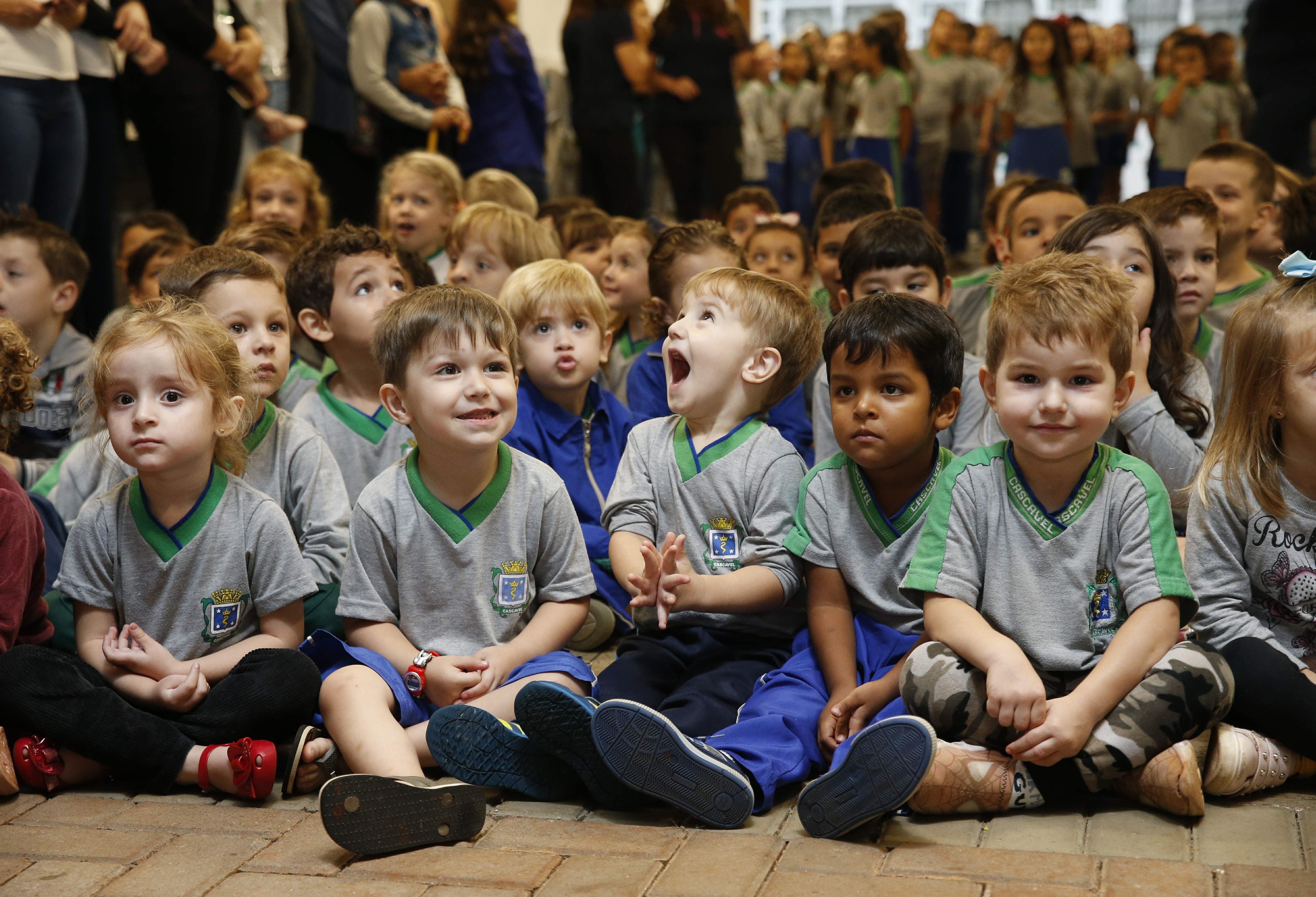 Mais de 30 mil alunos voltaram às aulas em Cascavel