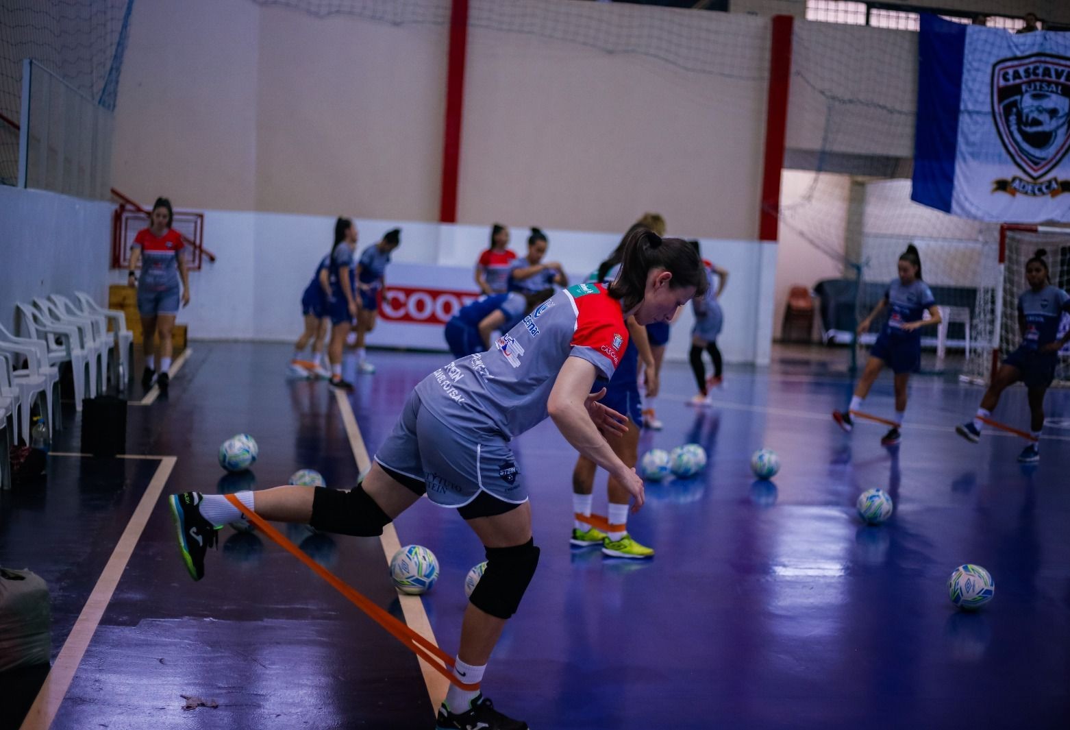 Stein Cascavel recebe o Barateiro pela Liga Feminina de Futsal