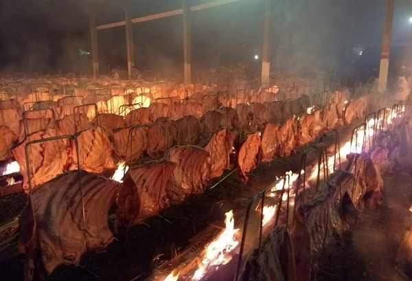 Mais de 20 toneladas de carne serão servidas na Festa do Trabalhador 