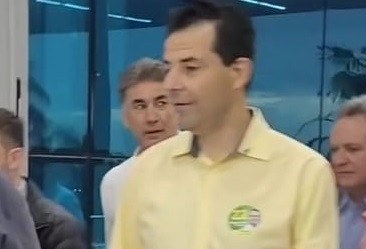 Ministro de Minas e Energia visita maior fábrica de módulos fotovoltaicos do país instalada  em Cascavel