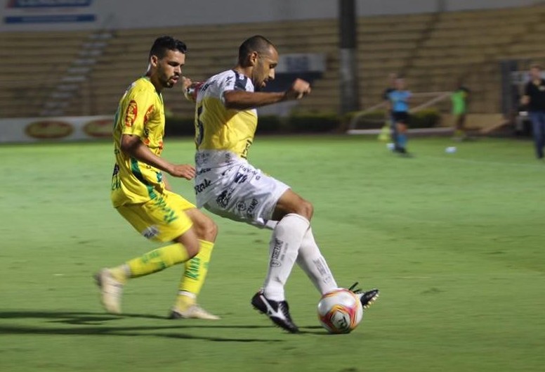FC Cascavel é goleado pelo Mirassol no interior de São Paulo