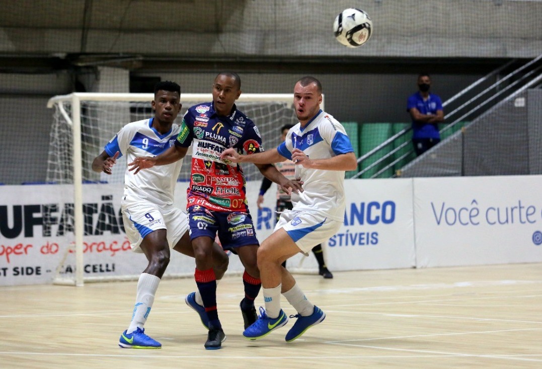 Cascavel Futsal tem jogo decisivo neste sábado contra o Minas no ginásio da Neva