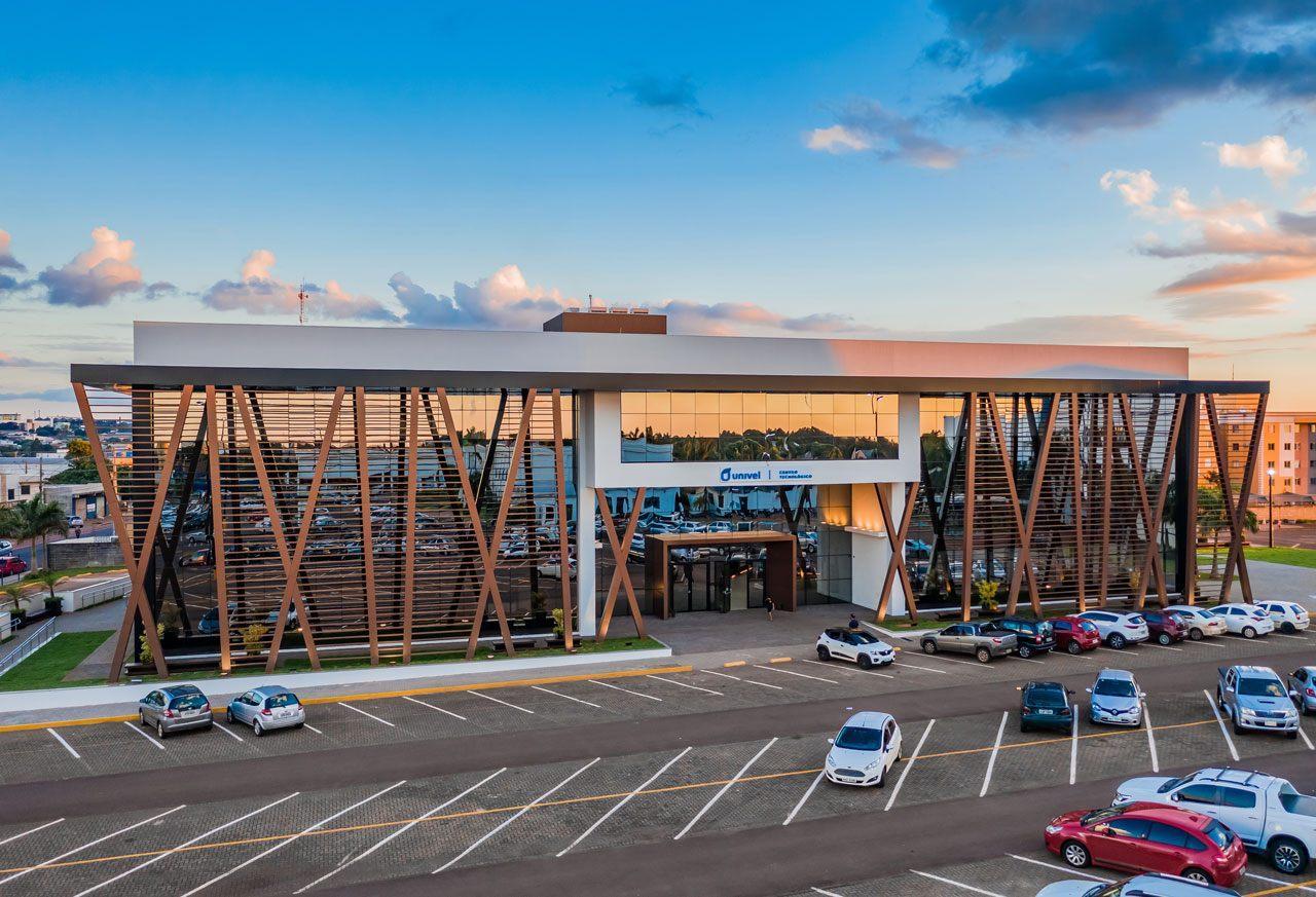 Centro Universitário Univel celebra 30 anos de ensino e inovação acadêmica
