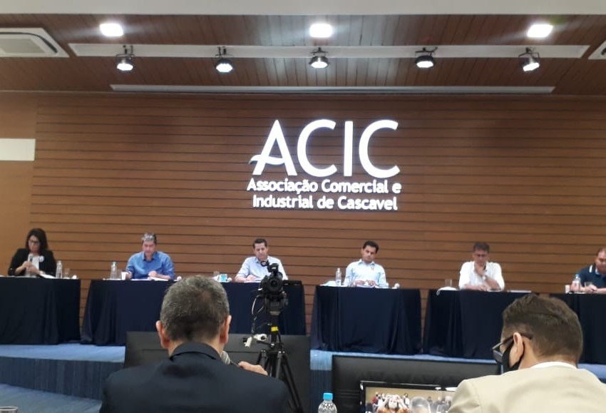 ACIC promove encontro com candidatos a prefeito de Cascavel 