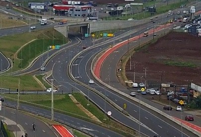 Pela terceira vez manifestantes bloqueiam a BR-277