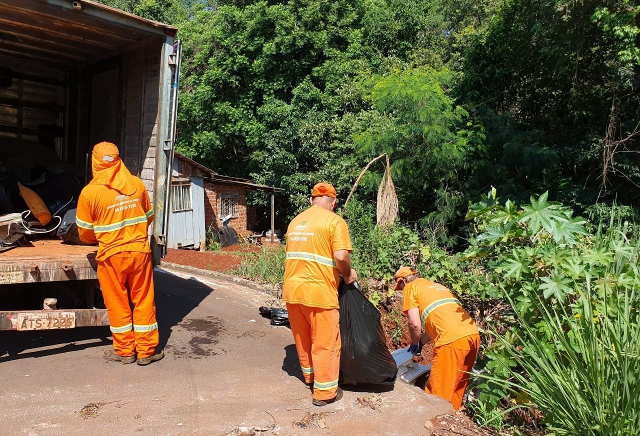 Secretaria de Meio Ambiente recolhe meia tonelada de lixo no Rio das Antas