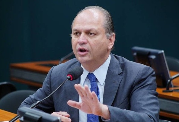 "Não há consenso na Câmara, acredito que as datas serão mantidas para outubro"