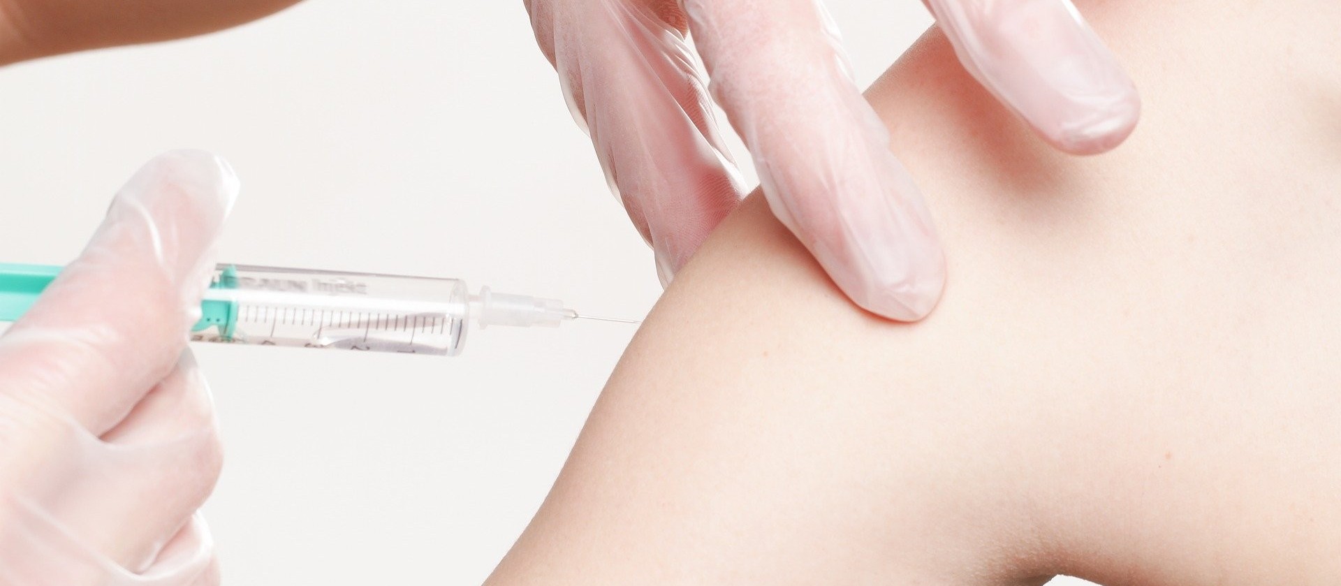 Vacinação contra gripe inicia na próxima semana no Paraná 