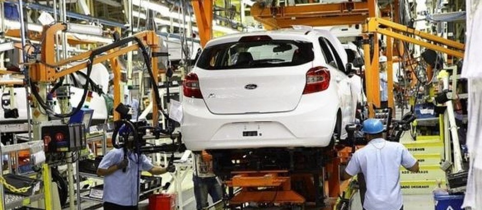 Economista comenta sobre o futuro da indústria automobilística no mundo