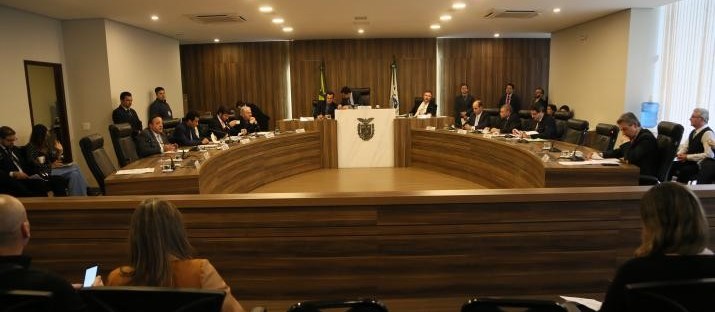 CCJ aprova projeto que permite inaugurar no Paraná só obras 100% concluídas