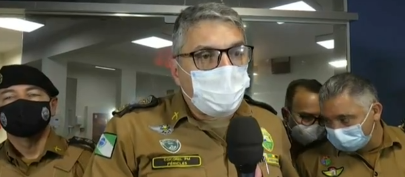 Comandante geral da Polícia Militar do Paraná visita policiais baleados em confronto