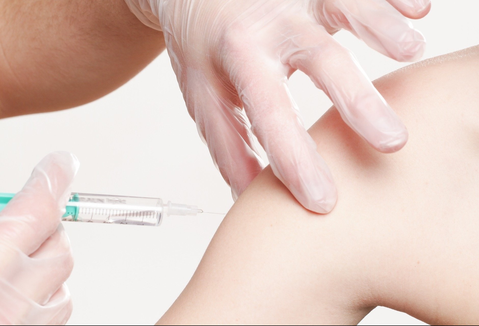 Vacinação contra gripe inicia na próxima semana no Paraná 