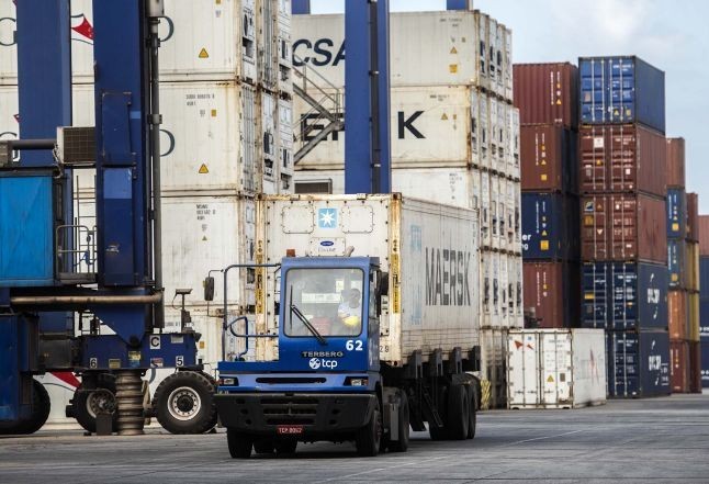  Paraná fecha semestre com alta de 15% nas exportações
